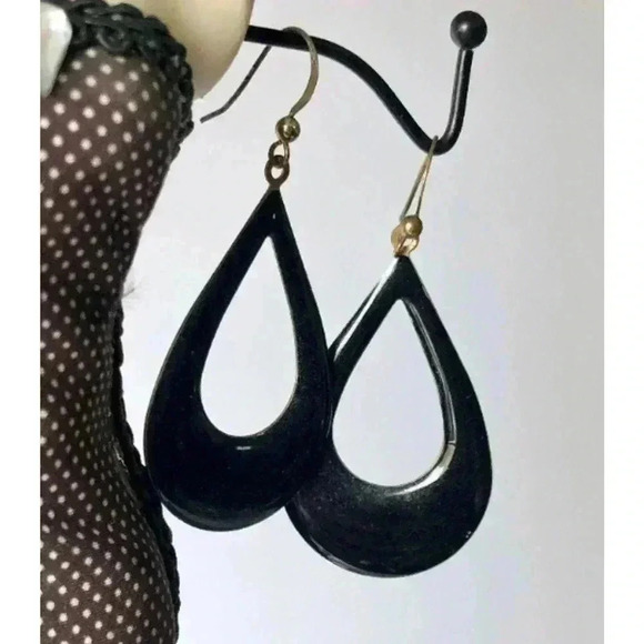 VTG Black Enamel Gold Tone Metal Kitsch Earrings 1980s Oval - Picture 4 of 6